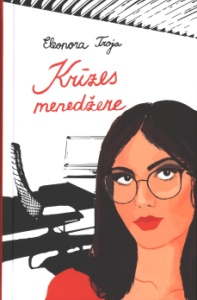 Grāmatas vāks, zīmējums, sievietes seja priekšplānā, ar brillēm, melnie mati, aiz viņas datorkrēsls