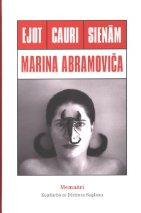 Ejot cauri sienām